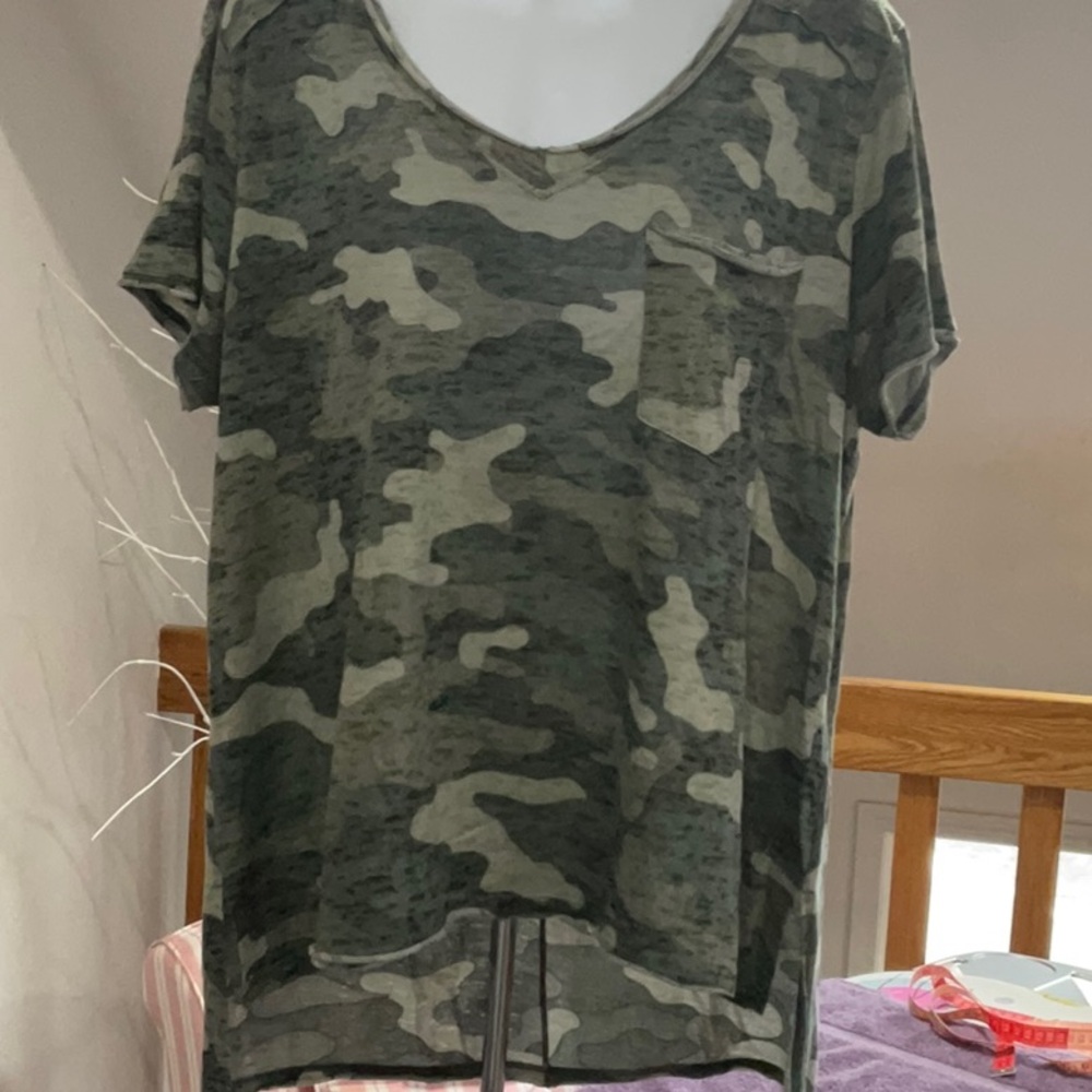 Rock n Republic Camo Green Women's Top